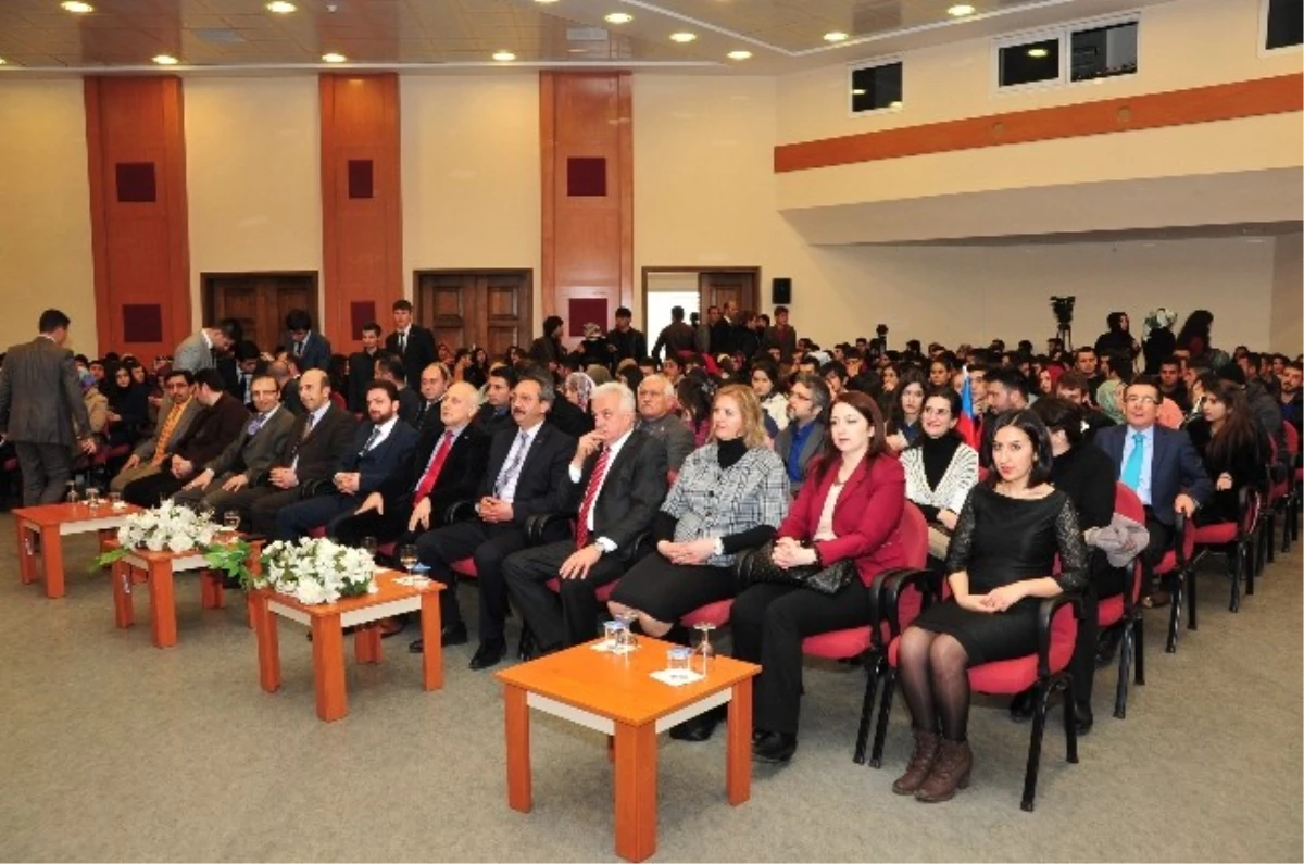 Azeri Öğrenciler, Hocalı Şehitlerini Andı