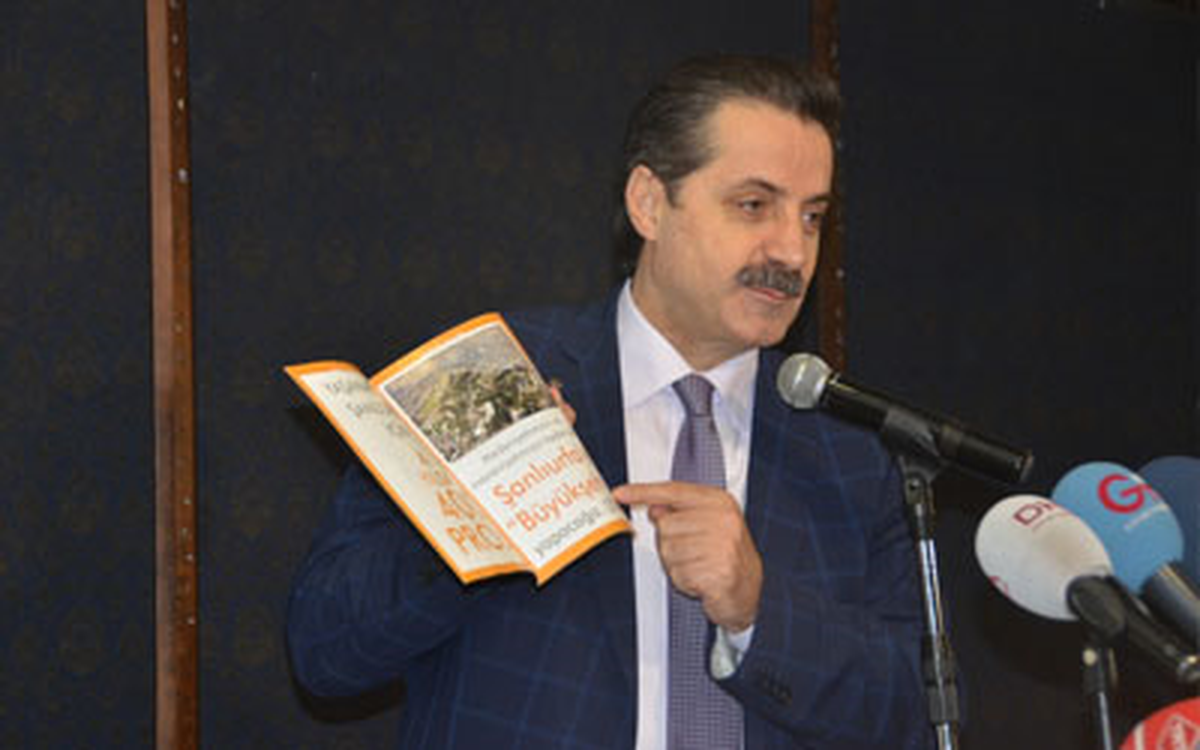 Bakan Çelik: Önüne Gelen Aday Adayı Oluyor