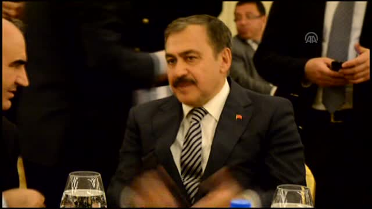 Bakan Eroğlu, Isparta vergi rekortmenleri ödül törenine katıldı -