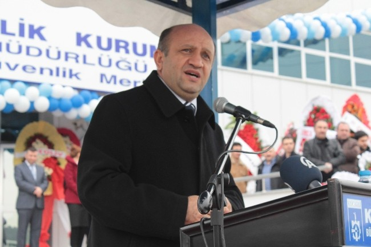 Bakan Fikri Işık: "İktidarlar Halka Hizmet İçin Vardır"