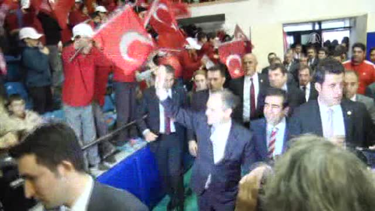 Bakan Kılıç: \'\'Başarı ter dökülerek kazanılır\'\' -