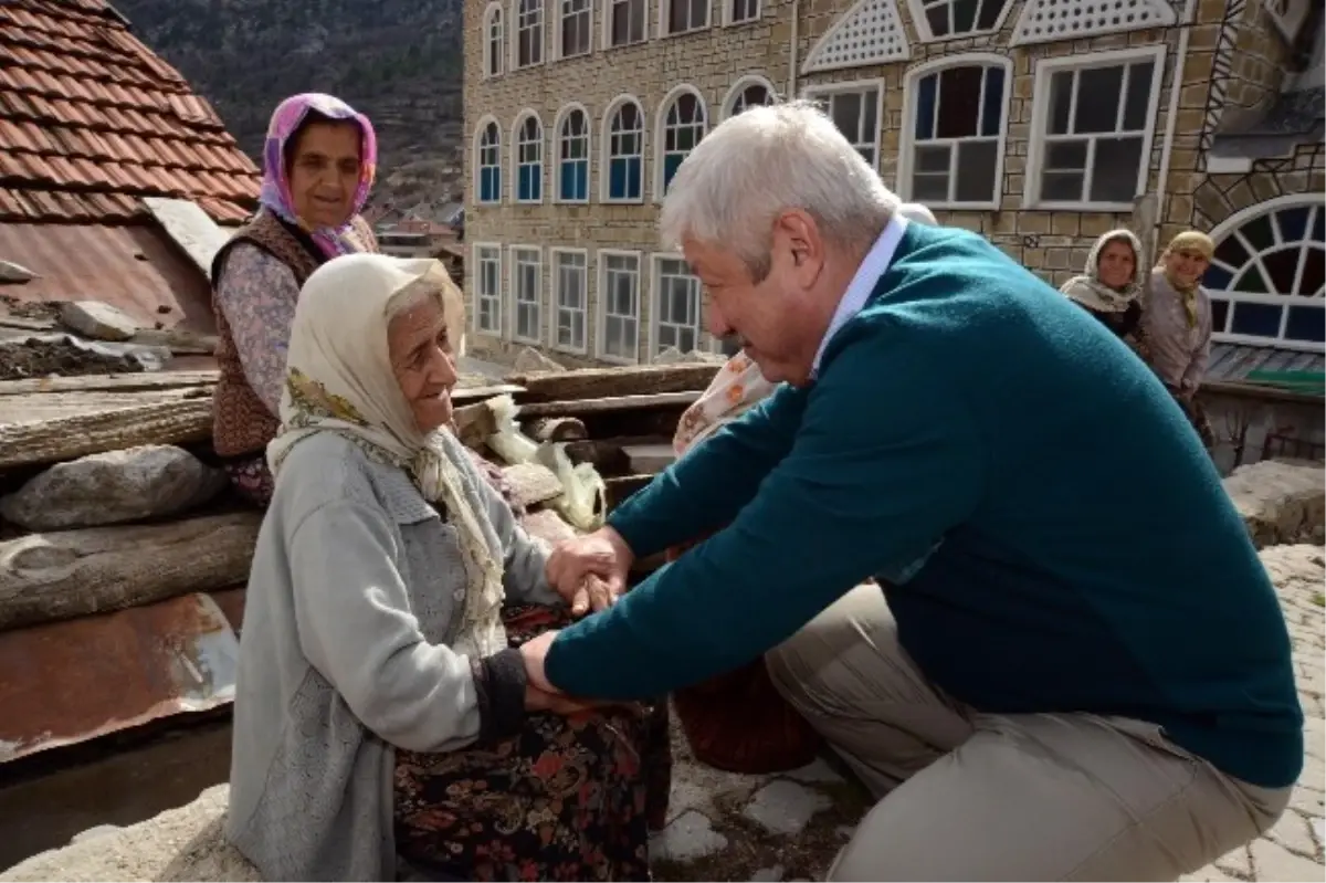 Başkan Akaydın: "Gerçek Partili Partisine Küsmez"