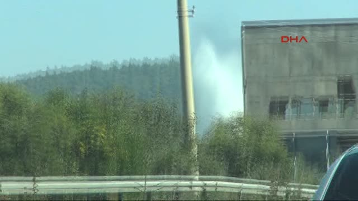 Bodrum? da Boru Patladı, Trafik Tıkandı
