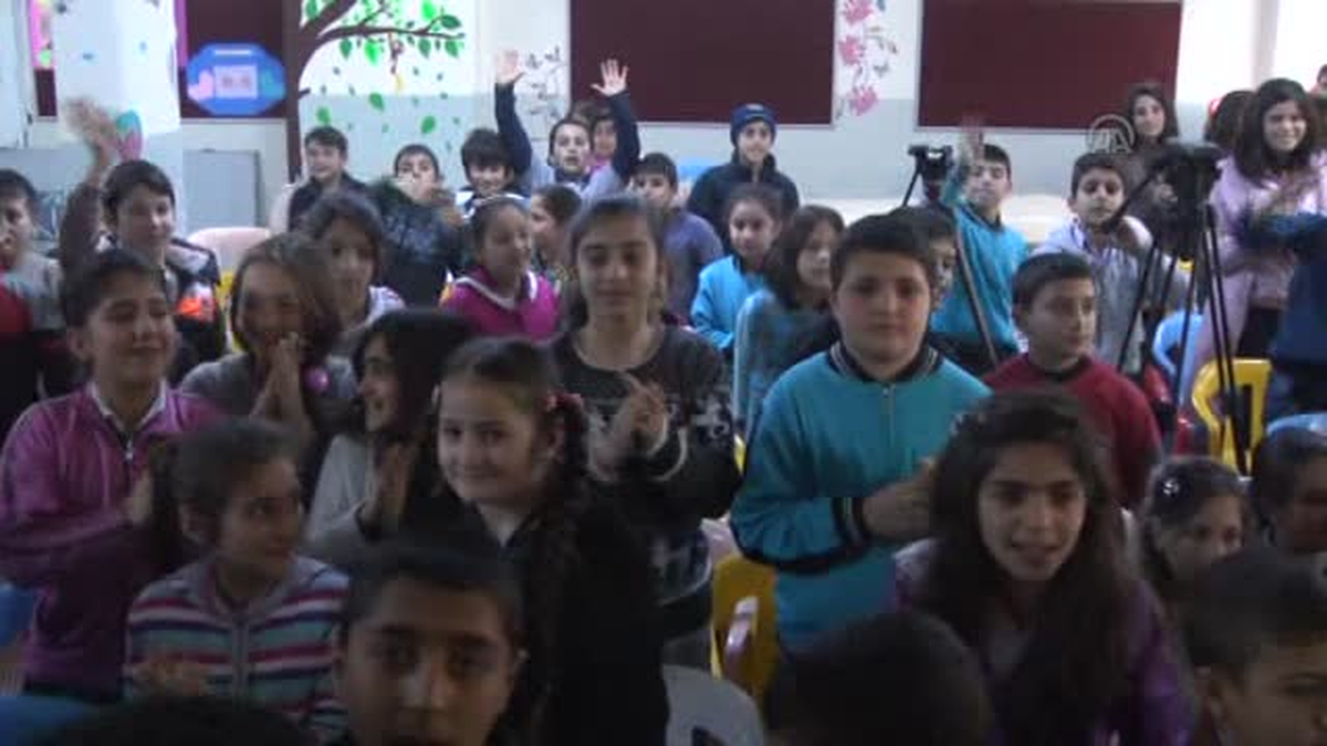 Bursa\'da "Okullarda Şenlik Var Projesi\'\'