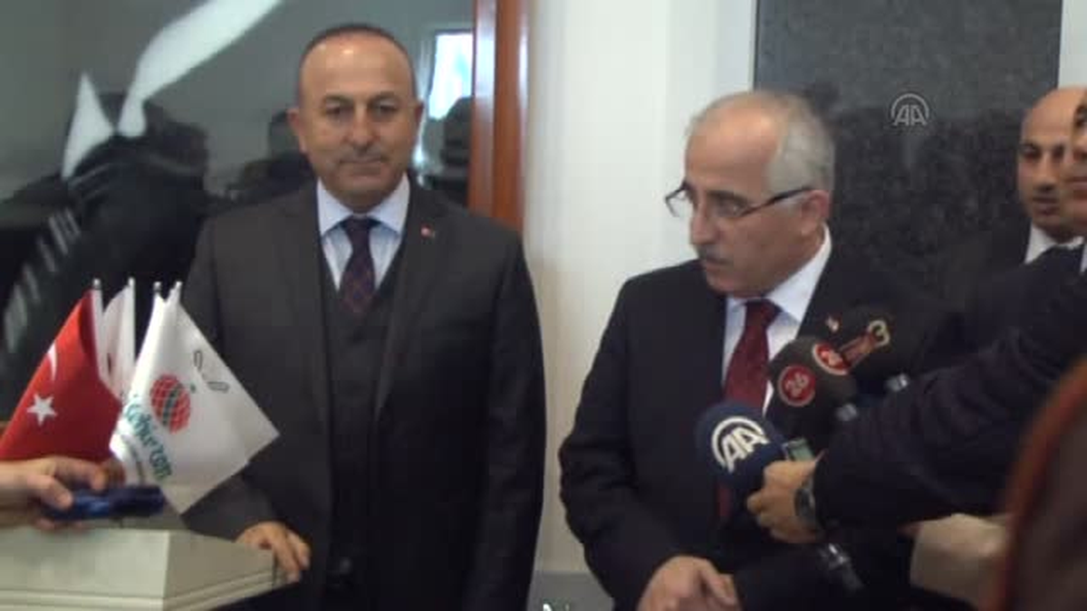 Çavuşoğlu, Vali Tuna\'yı ziyaret etti -
