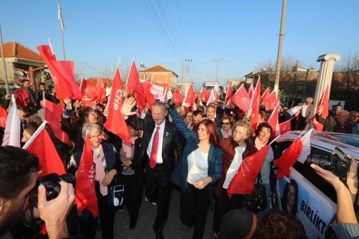 Didim\'de Seçim Bürosu Açan Başkan Çerçioğlu\'na Büyük İlgi