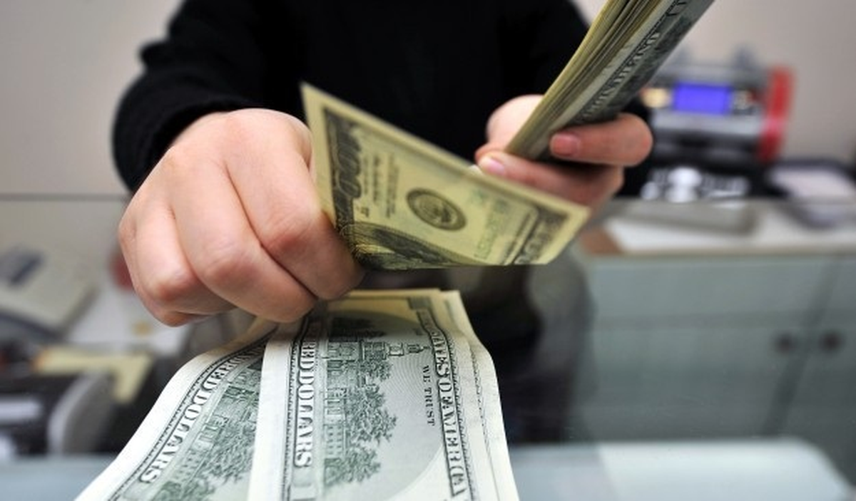 Dolar/tl 2,24\'ün Altında Tutunmaya Çalışıyor