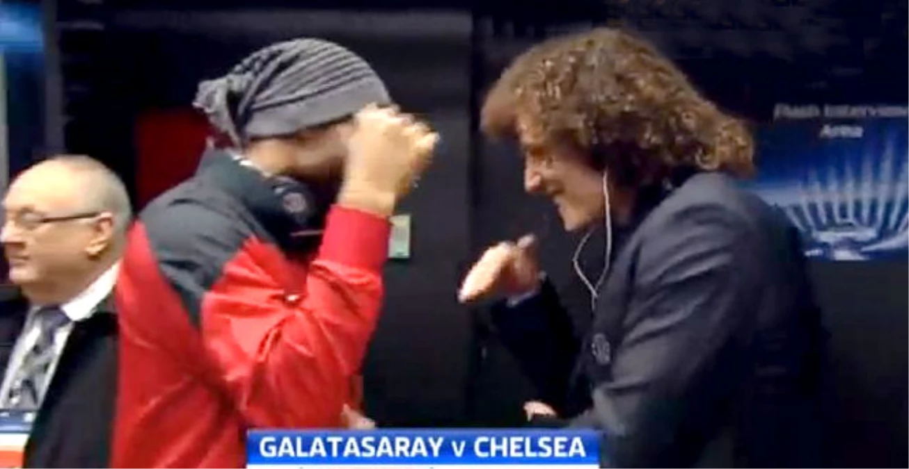 Drogba ve David Luiz\'in Selamlaşması