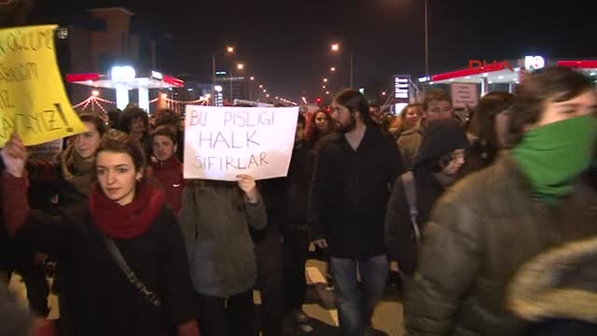 Edirne\'de Yolsuzluğa Karşı Yürüyüş Düzenlendi