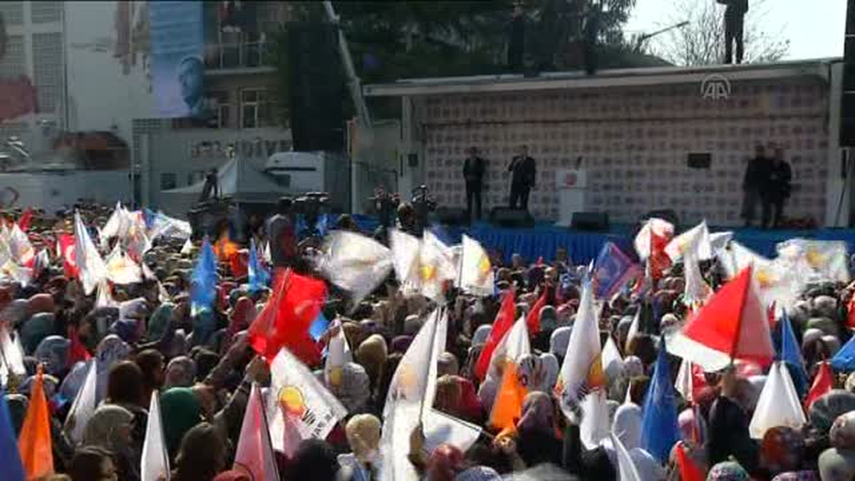 Erdoğan: \'\'Bırakın bunların dershanelerini\'\' -