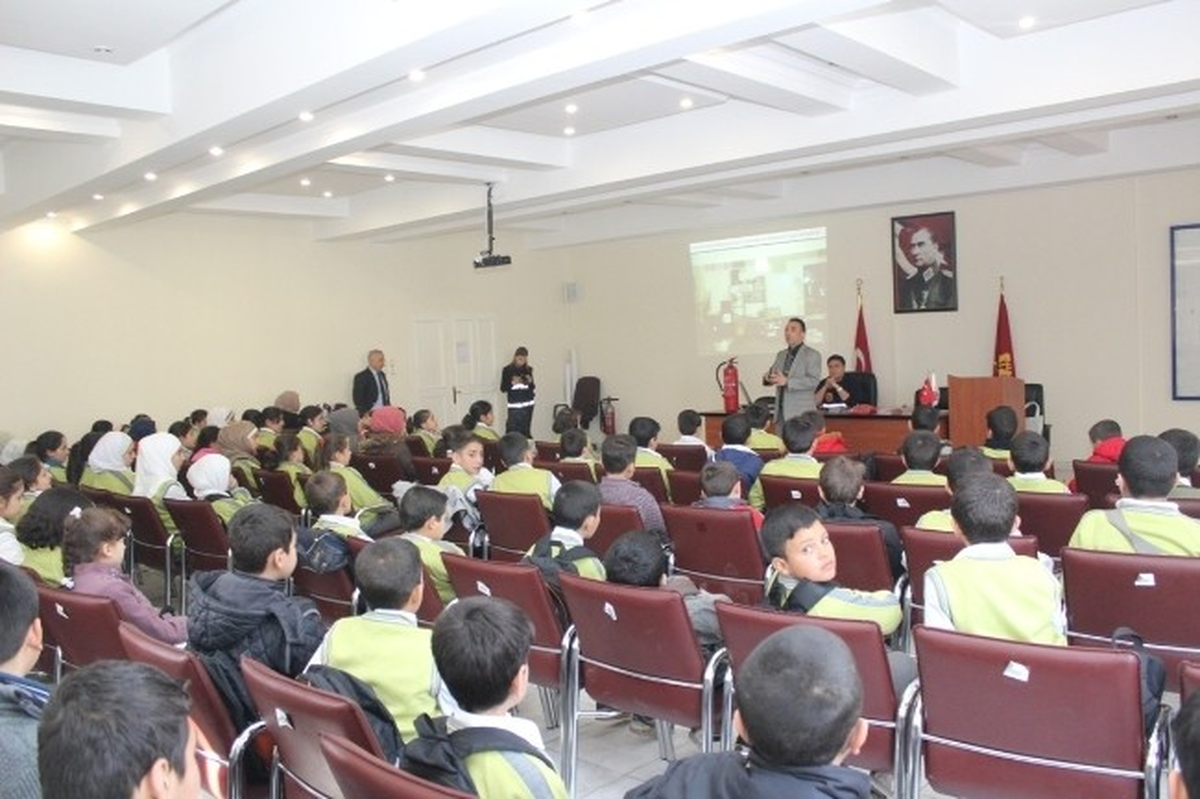 Gamek\'ten Suriyeli Çocuklara Yangın Dersi