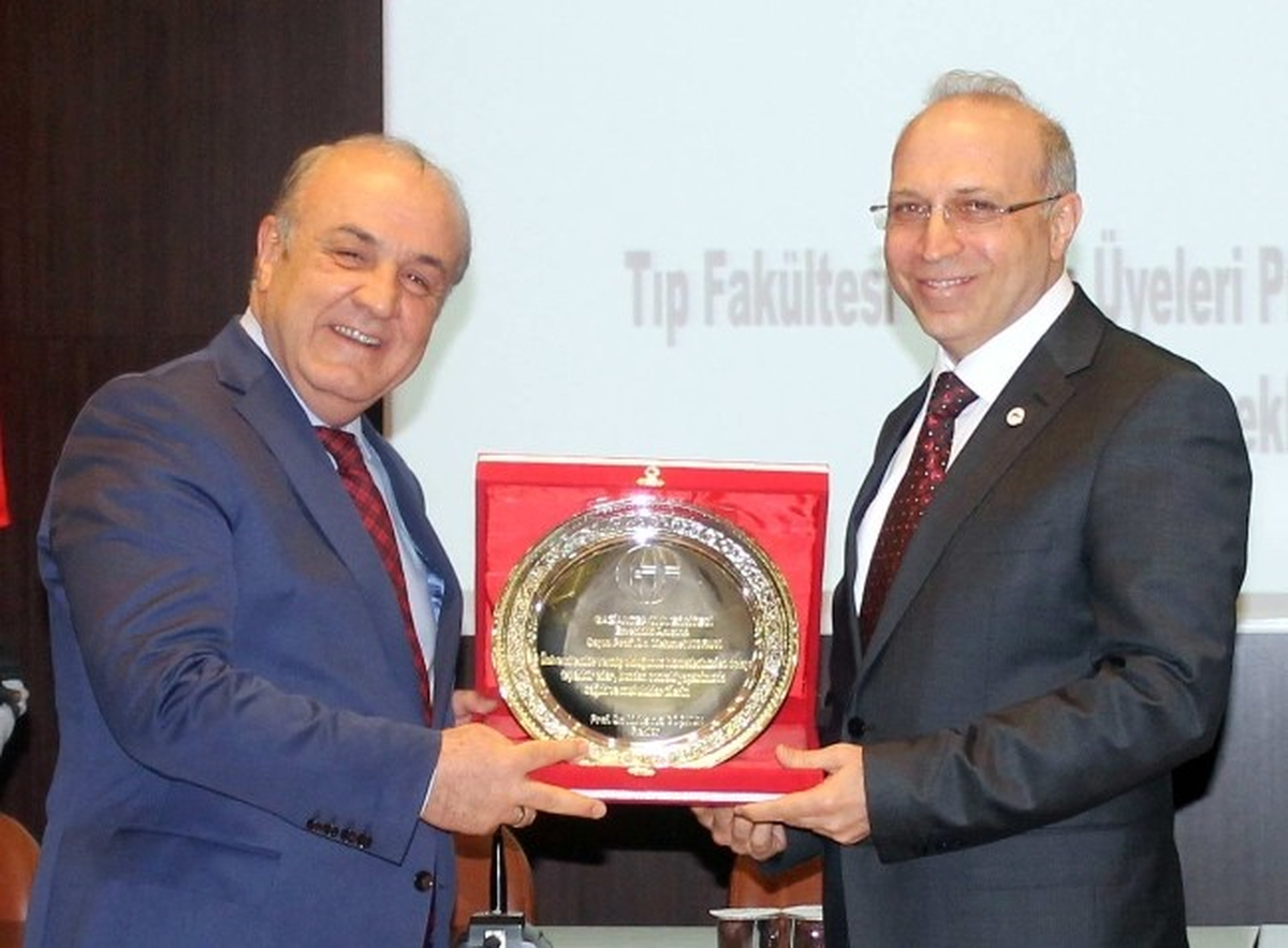Gaün\'de Çifte Emeklilik Töreni
