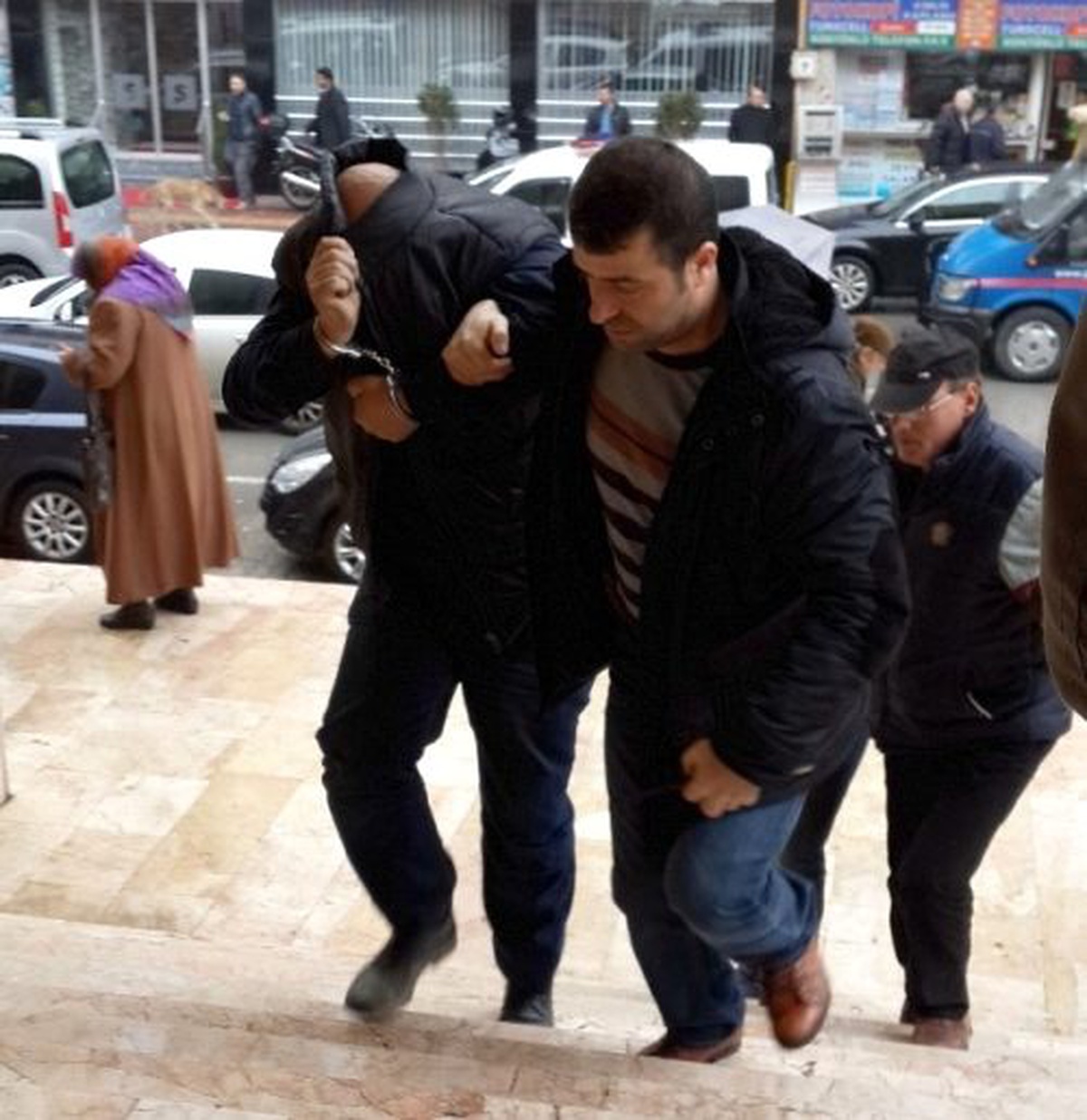 İnşaatlardan Hırsızlık İddiası