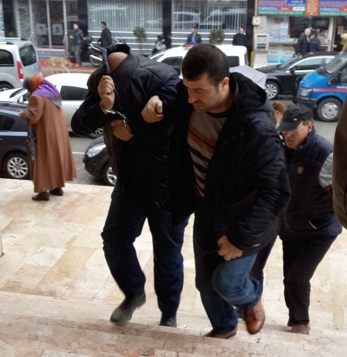 İnşaatlardan Hırsızlık Zanlısı 2 Kişi Yakalandı
