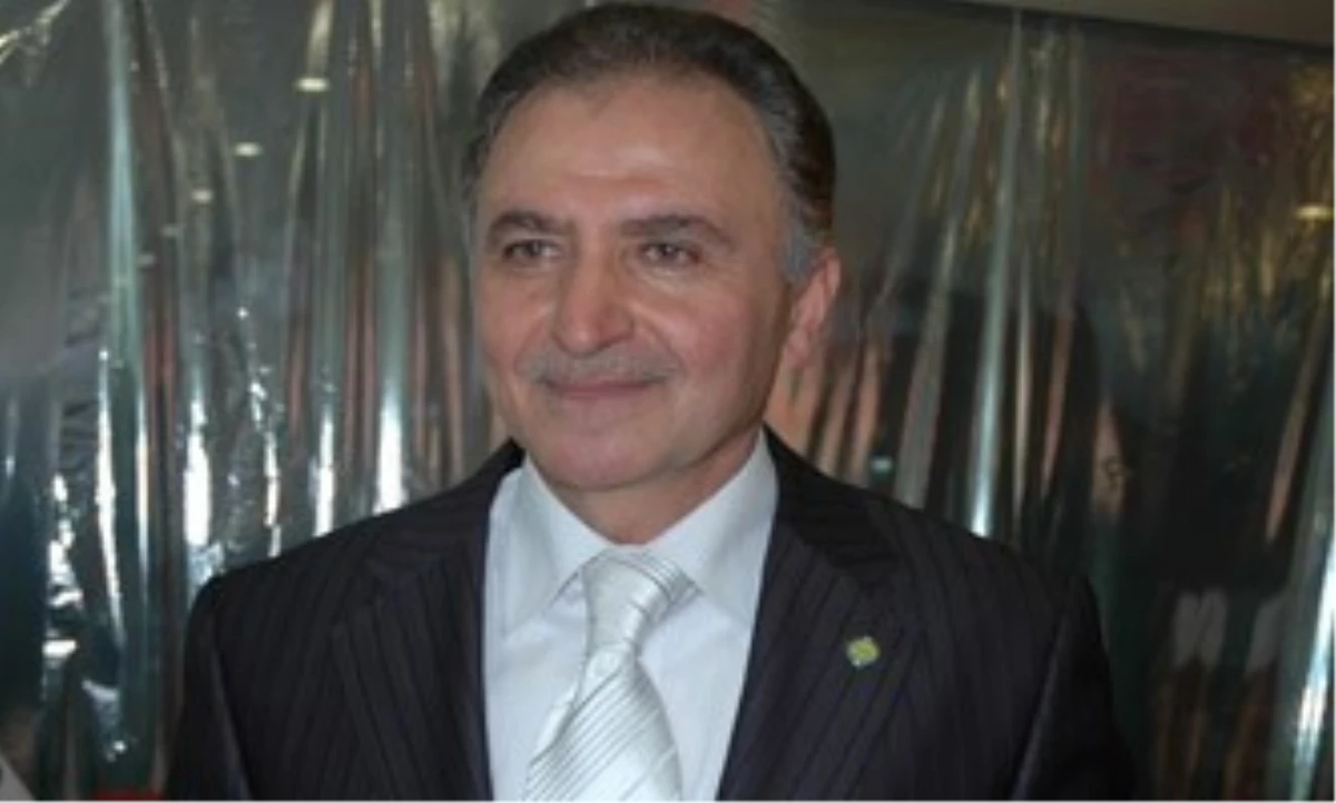IYAŞ Yönetim Kurulu Başkanı Şenol, Kaza Geçirdi