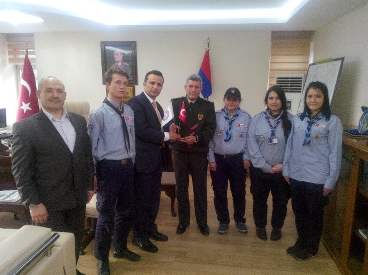 İzcilerden Albay Ünsal Bulut\'a Ziyaret
