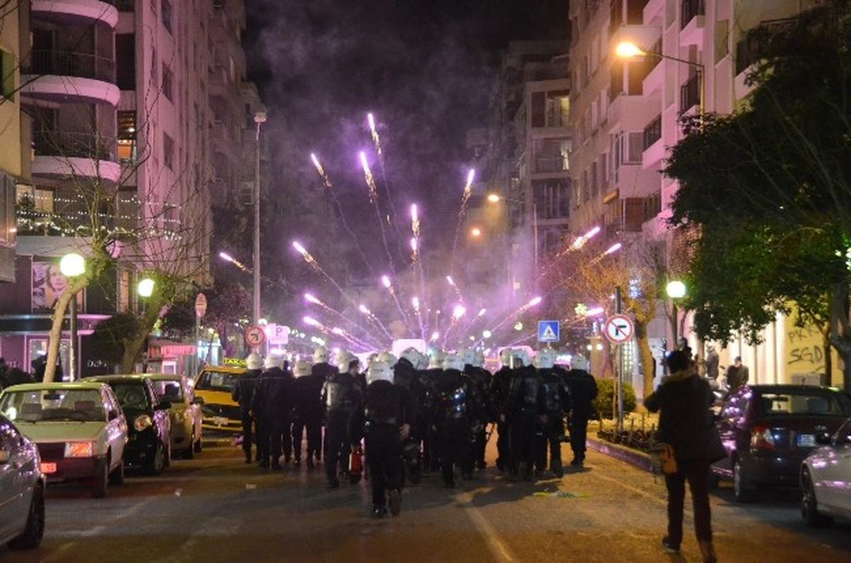 İzmir\'deki Eylemde Gözaltına Alınan 22 Kişiden 3\'ü Serbest Bırakıldı