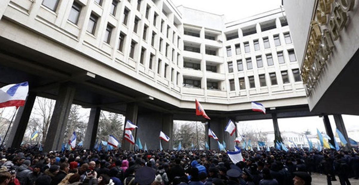 Kırım'da Başbakanlık Sarayı İşgal Edildi