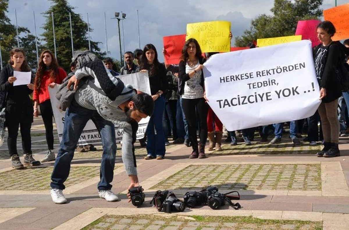 Meü İletişim Fakültesi Öğrencilerinden Ders Boykotu