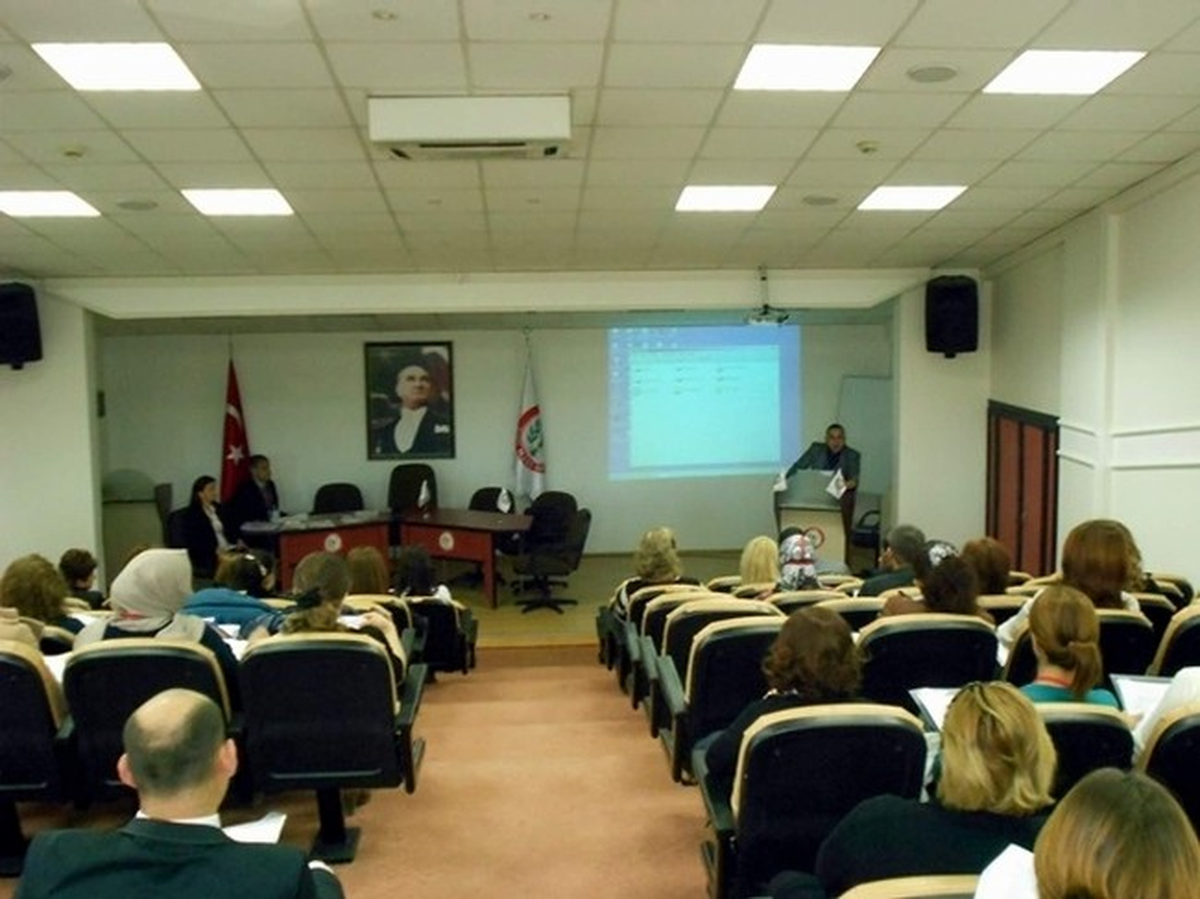 Obezite Danışmanlık Hizmet Birimlerinde Görevli Personellere Hizmet İçi Eğitim Verildi