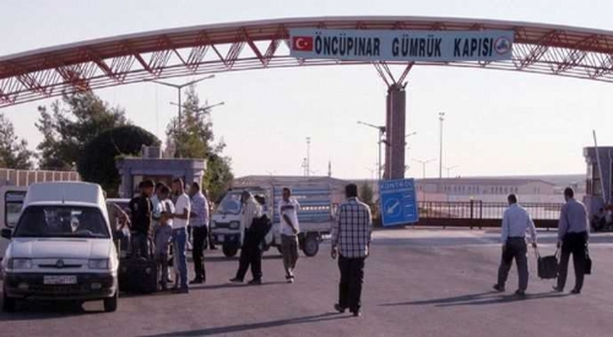 Öncüpınar Sınır Kapısı\'nda Yoğunluk