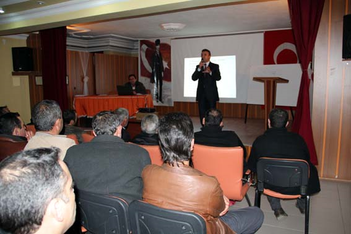 Şarkışla\'da Esnaflara Hijyen Eğitimi