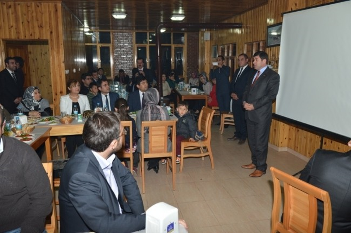 Selamet: "Öğretmen Öğrencisi İçin Canını Feda Eder"