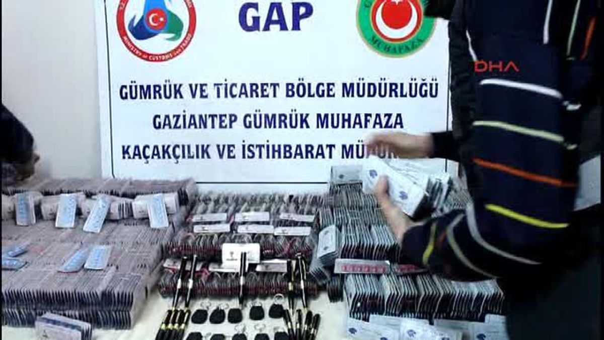 Şüpheli Suriyelinin Bavulundan Cinsel Hap ve Gizli Kameralar Çıktı