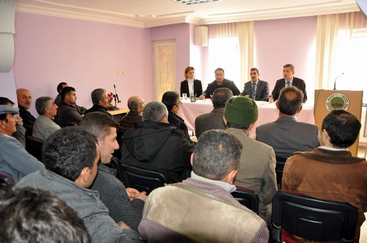 Suşehri\'nde Manda Yetiştiriciliği Semineri