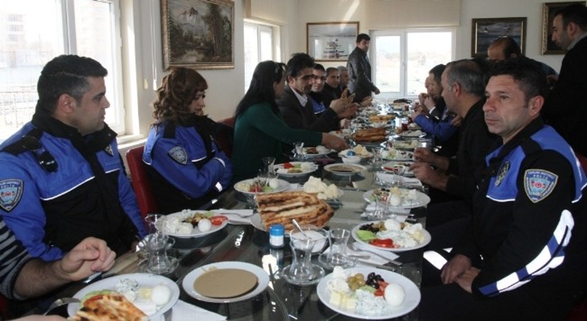 Tdp Basınla Bir Araya Geldi