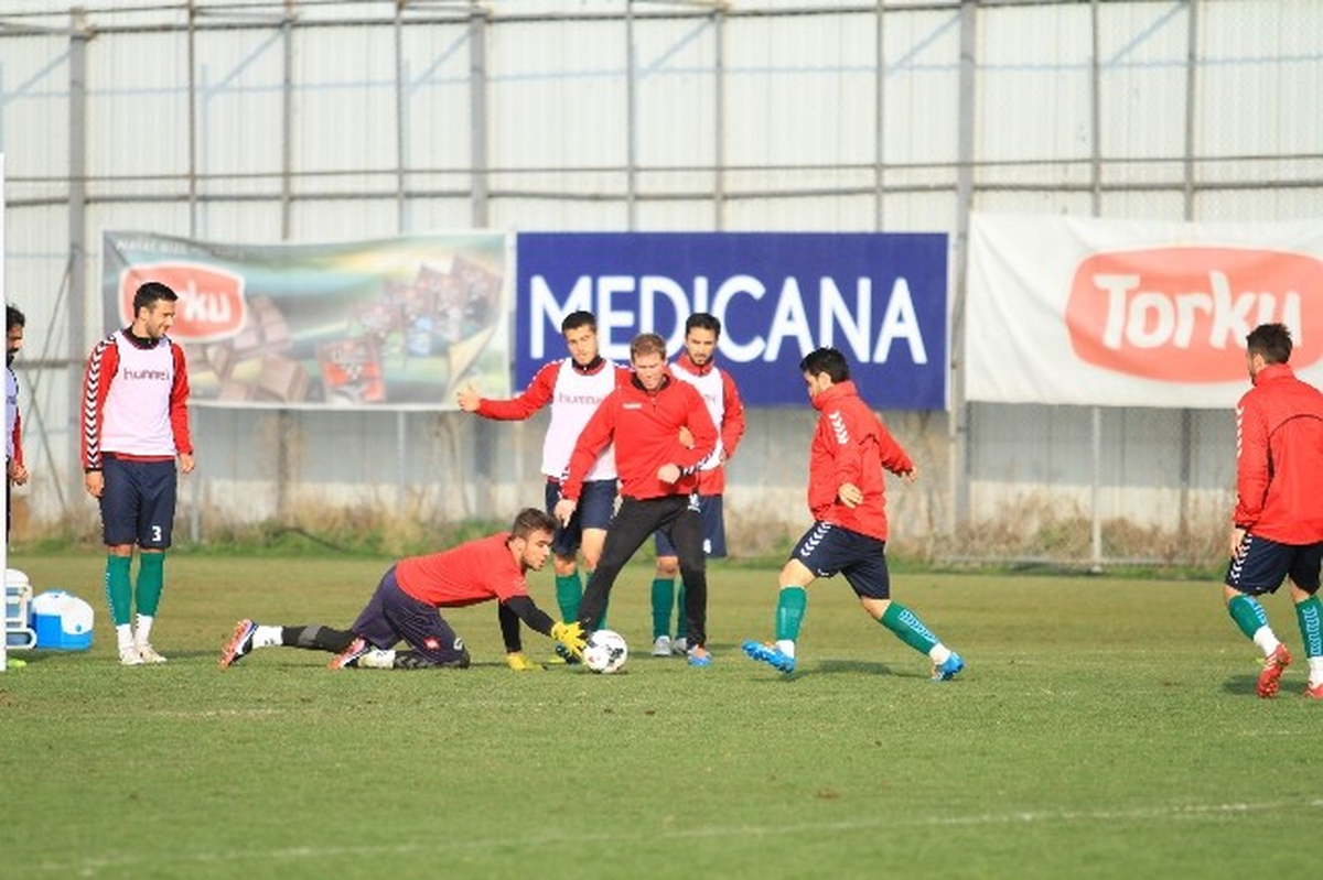 Torku Konyaspor\'da Trabzonspor Maçı Hazırlıkları Sürüyor