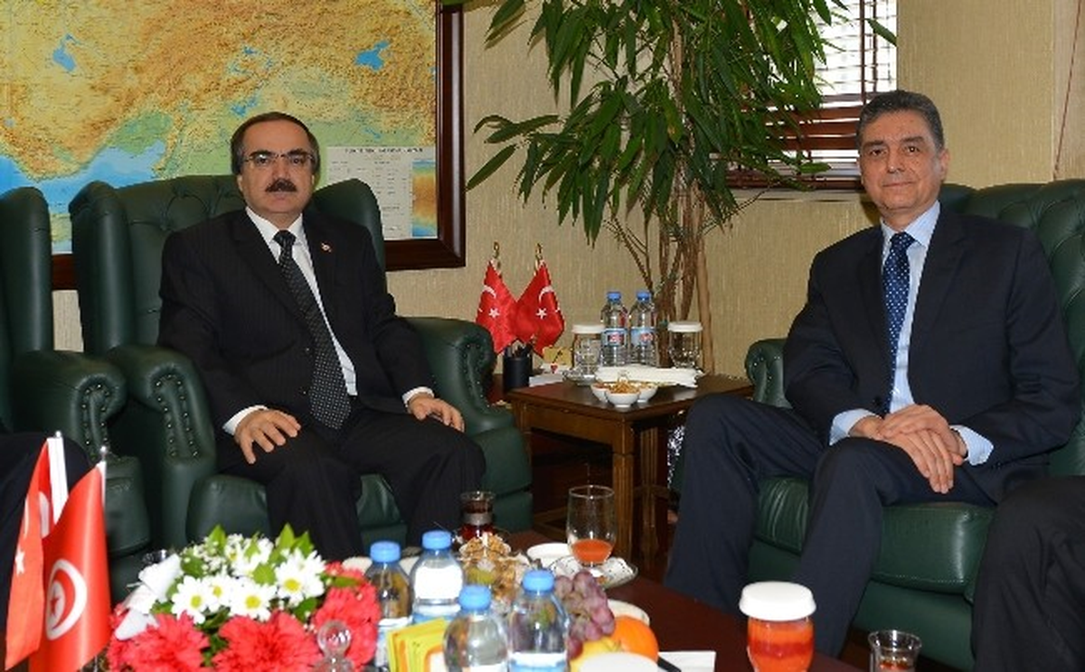 Tunus Büyükelçisi Mohamed Salah Tekaya\'dan Vali Coş\'a Ziyaret