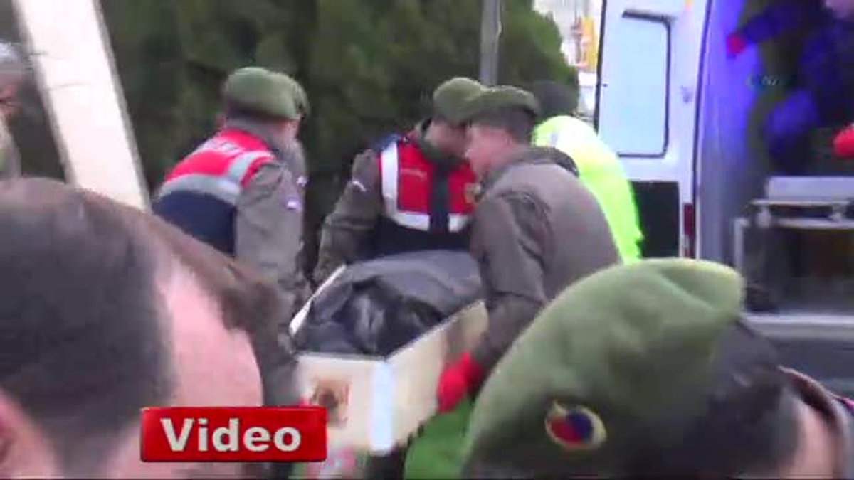 Üst Geçidin Ayağına Çarparak Durabildi