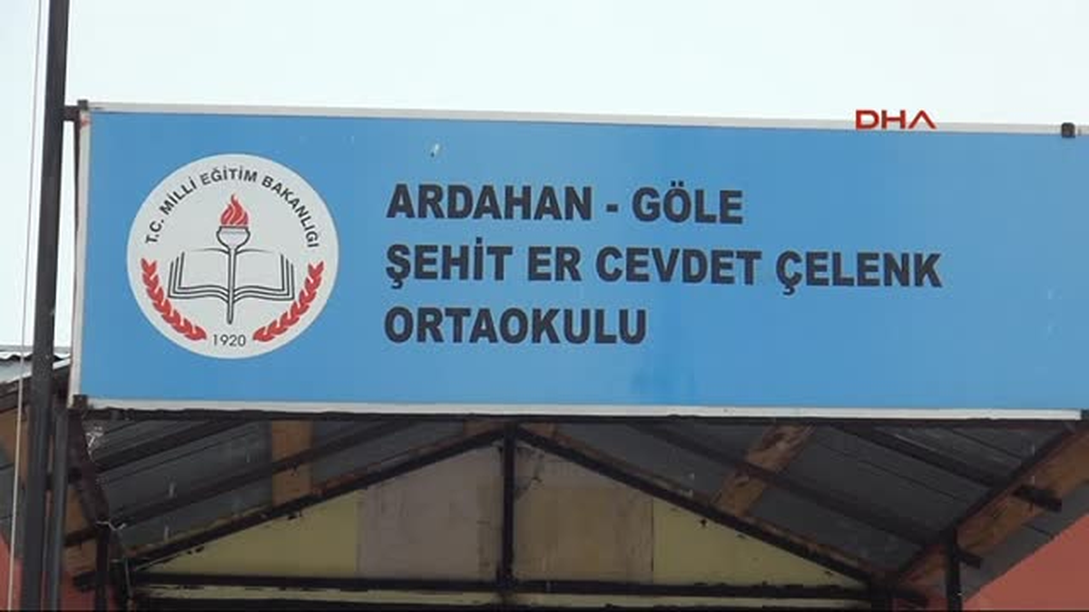 Yaralı Kaya Kartalına Öğretmenler Kanat Oldu