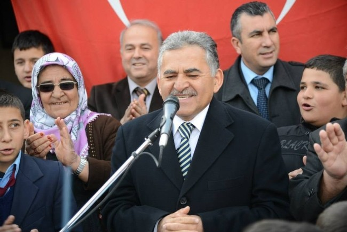 AK Parti Melikgazi İlçe Teşkilatı 13. Seçim Bürosunu Turan Mahallesi\'nde Açtı