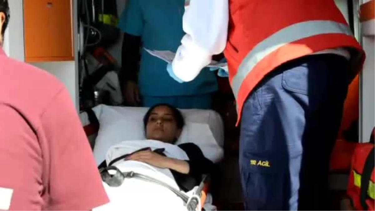 Ambulans Helikopter Sahaya İnince Maça Ara Verildi