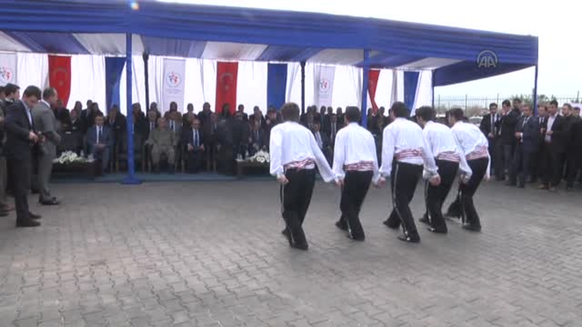 Bakan Kılıç, İskenderun Gençlik Merkezi\'nin açılış törenine katıldı -