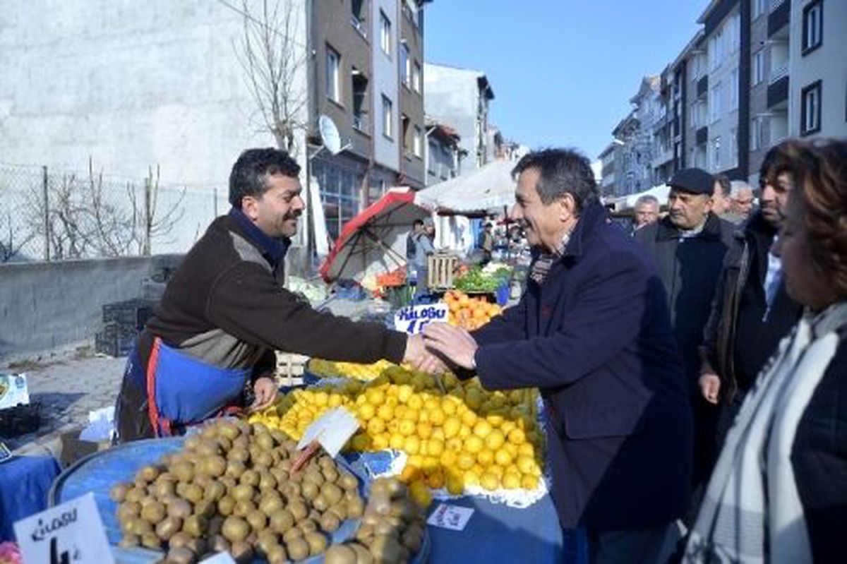 Başkan Ataç, Pazar Esnafıyla Bir Araya Geldi