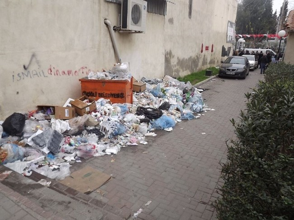 Başkan Kocaoğlu\'ndan Çiğli\'deki İşçilere Sağduyu Çağrısı