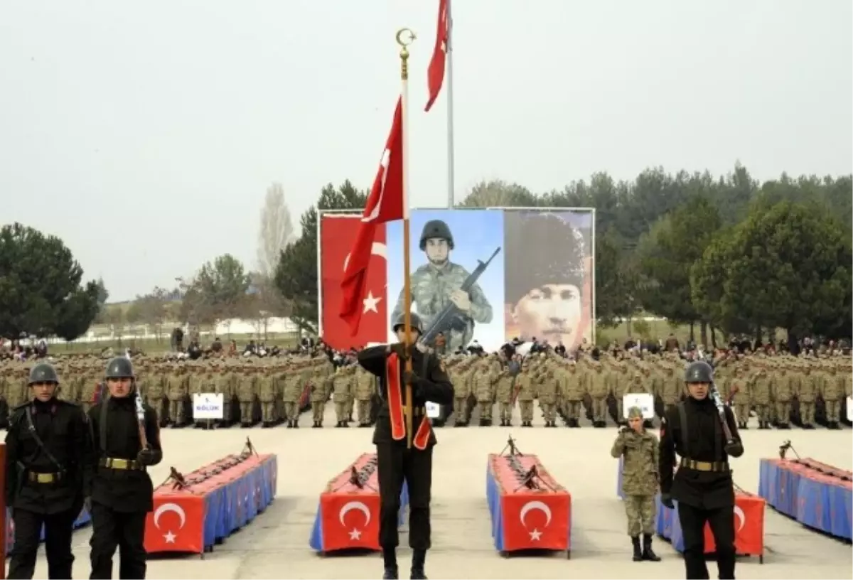 Bilecik\'te Acemi Erler Yemin Etti