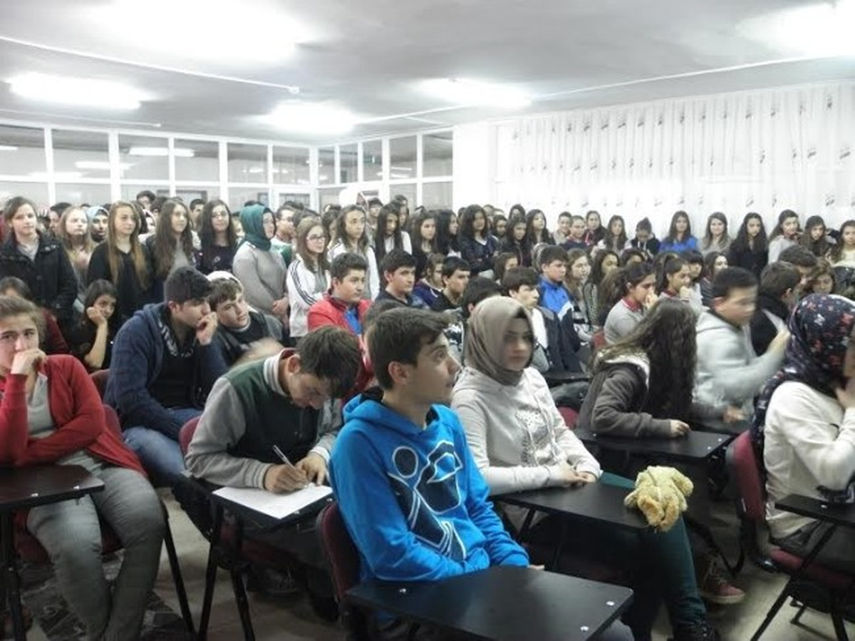 Bilecik\'te Lise Öğrencilerine Hasta Hakları Eğitimi Verildi