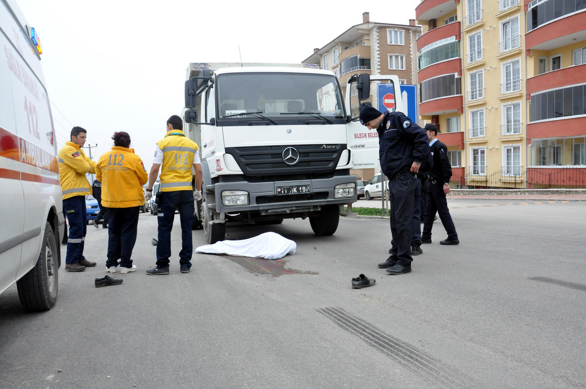 Bilecik\'te Trafik Kazası: 1 Ölü