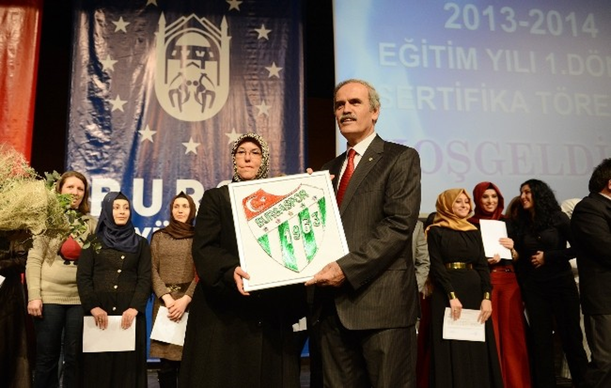 BUSMEK Bin 70 Kişiye Altın Bilezik Taktı