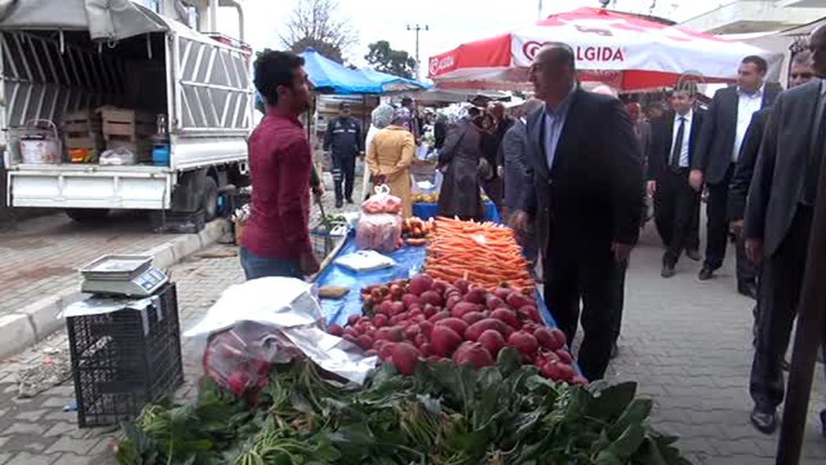 Çavuşoğlu gazetecilere açıklamada bulundu -