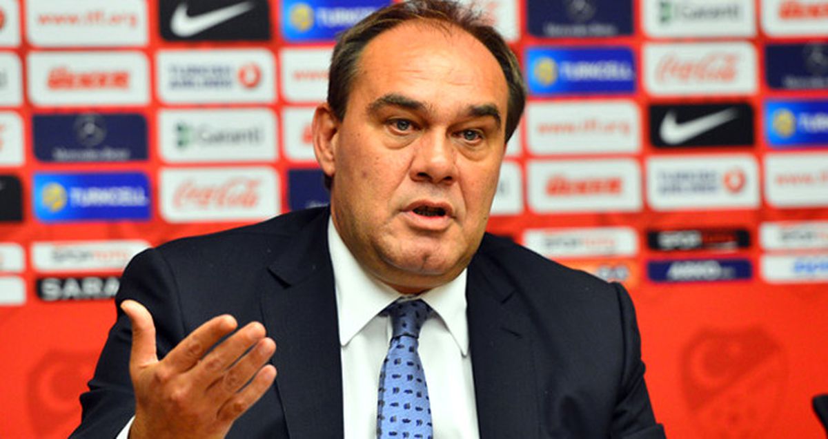 Demirören, Platini ile Görüştü