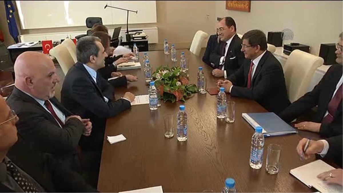 Dışişleri Bakanı Davutoğlu Bulgaristan\'da