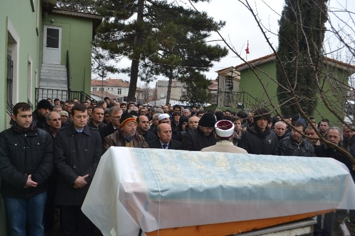 Efsane Muhtar Vefat Etti