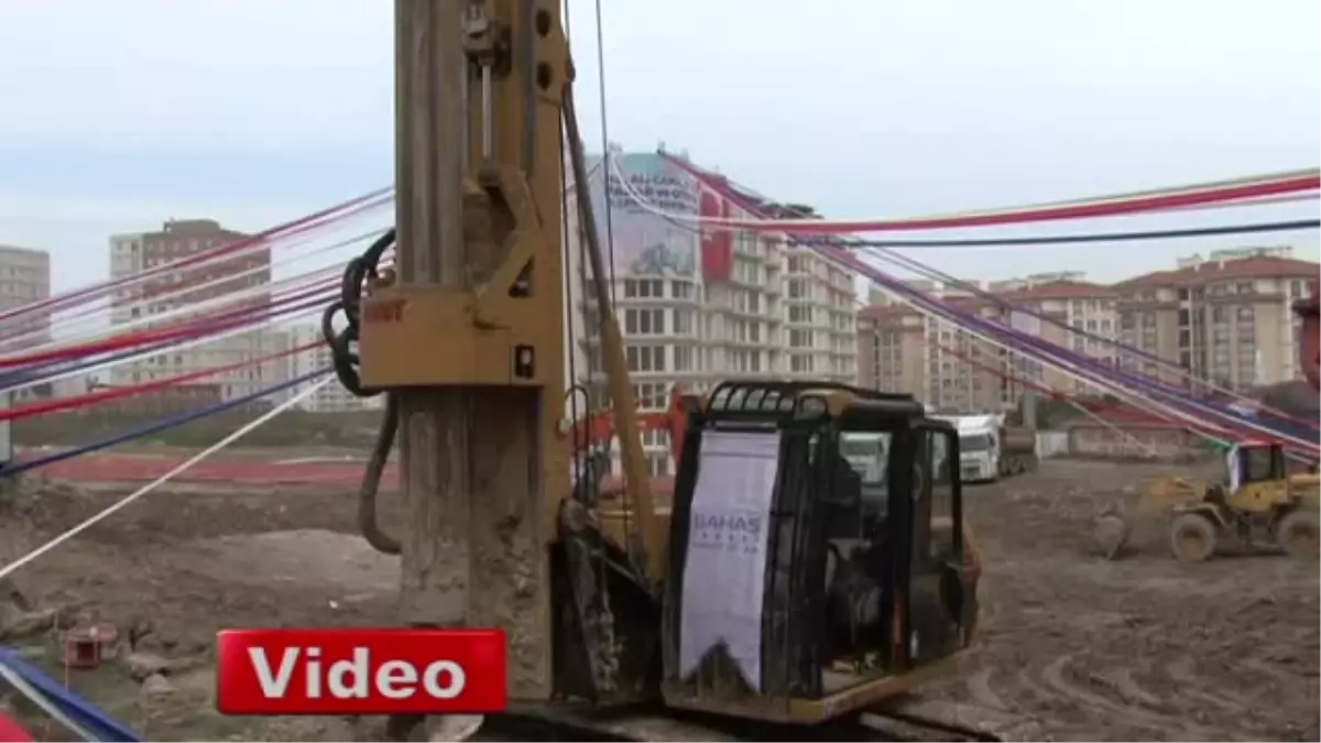 Esenyurt\'ta Çok Amaçlı Caminin Temeli Atıldı