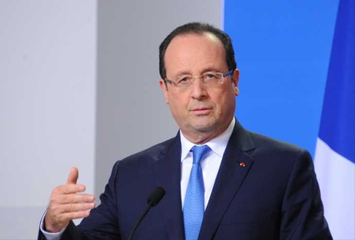 Fransa Cumhurbaşkanı Hollande Orta Afrika Cumhuriyeti\'nde