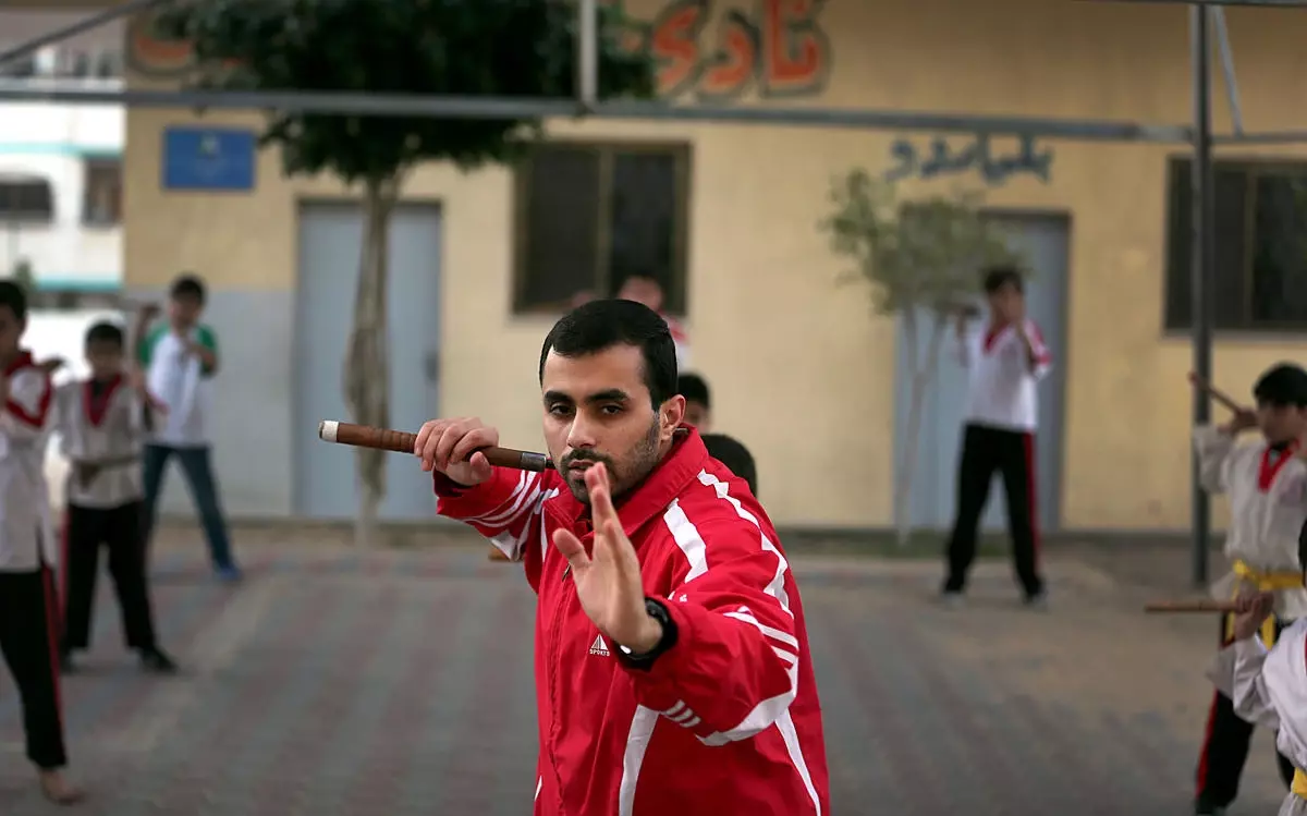 Gazzeli Çocukların "Nunchaku" İlgisi